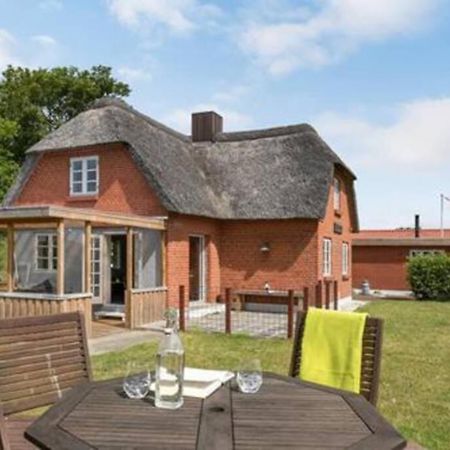 Thatched Holiday Home In Struer, Jutland With A View 外观 照片