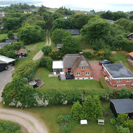 Thatched Holiday Home In Struer, Jutland With A View 外观 照片