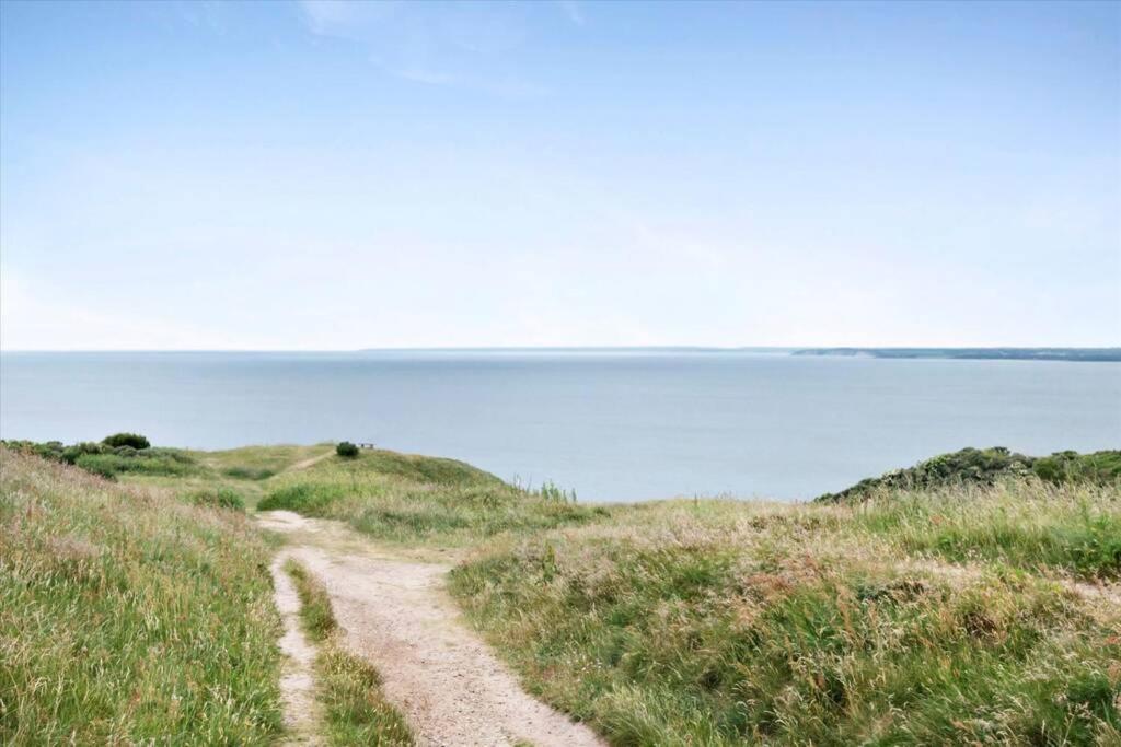 Thatched Holiday Home In Struer, Jutland With A View 外观 照片