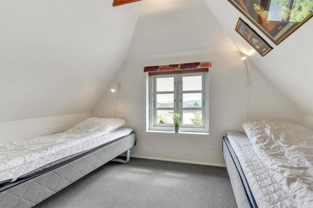 Thatched Holiday Home In Struer, Jutland With A View 外观 照片